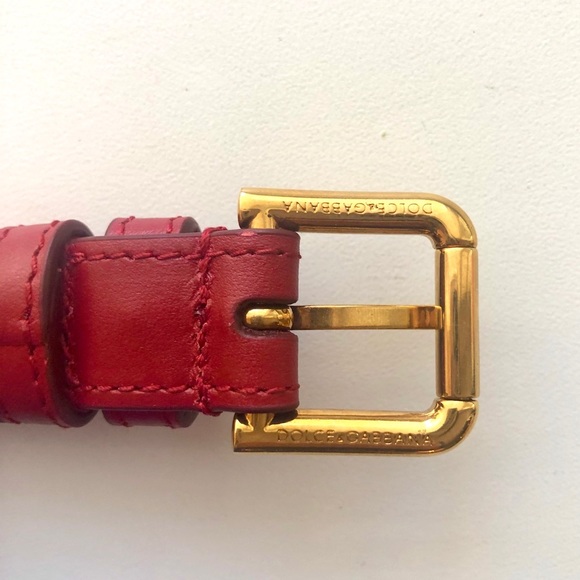 Dolce & Gabbana red buckle belt with gold metal - Picture 3 of 7